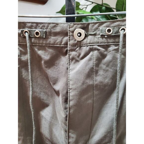 Sonoma Women's Solid Gray Cotton Pull On Mid Rise Straight Fit Bermuda Short 16 - Picture 2 of 12